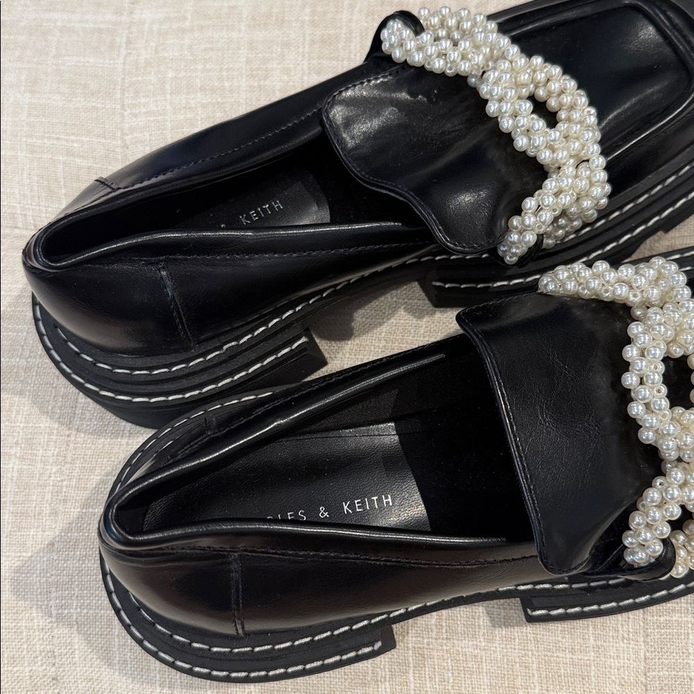 Charles & Keith Black Loafers with Pearl Accent - Picture 4 of 6